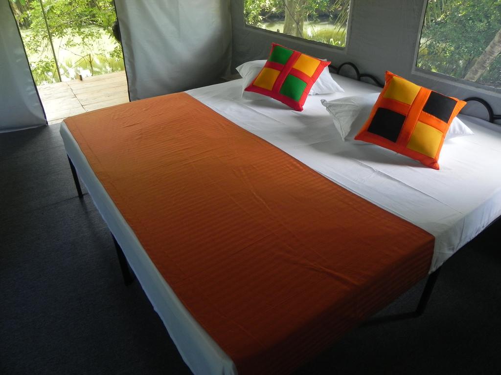 אודוואלאווה Makulu Safari Camping מראה חיצוני תמונה